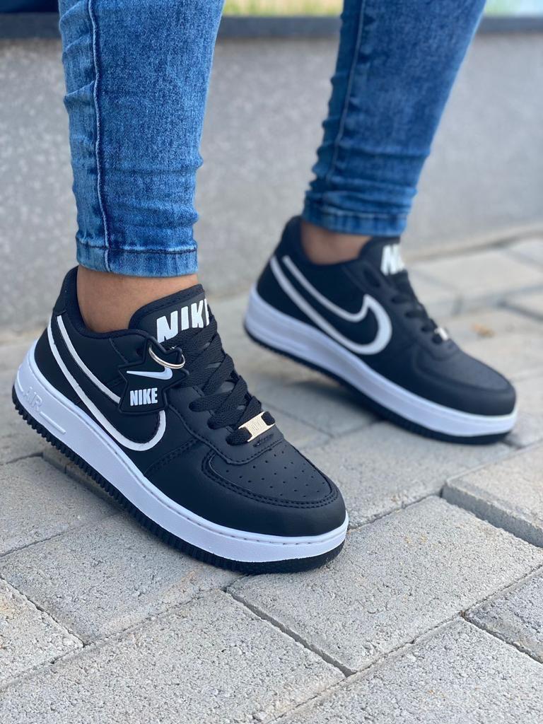 Nike Air Force Chaveirinho - PRETO